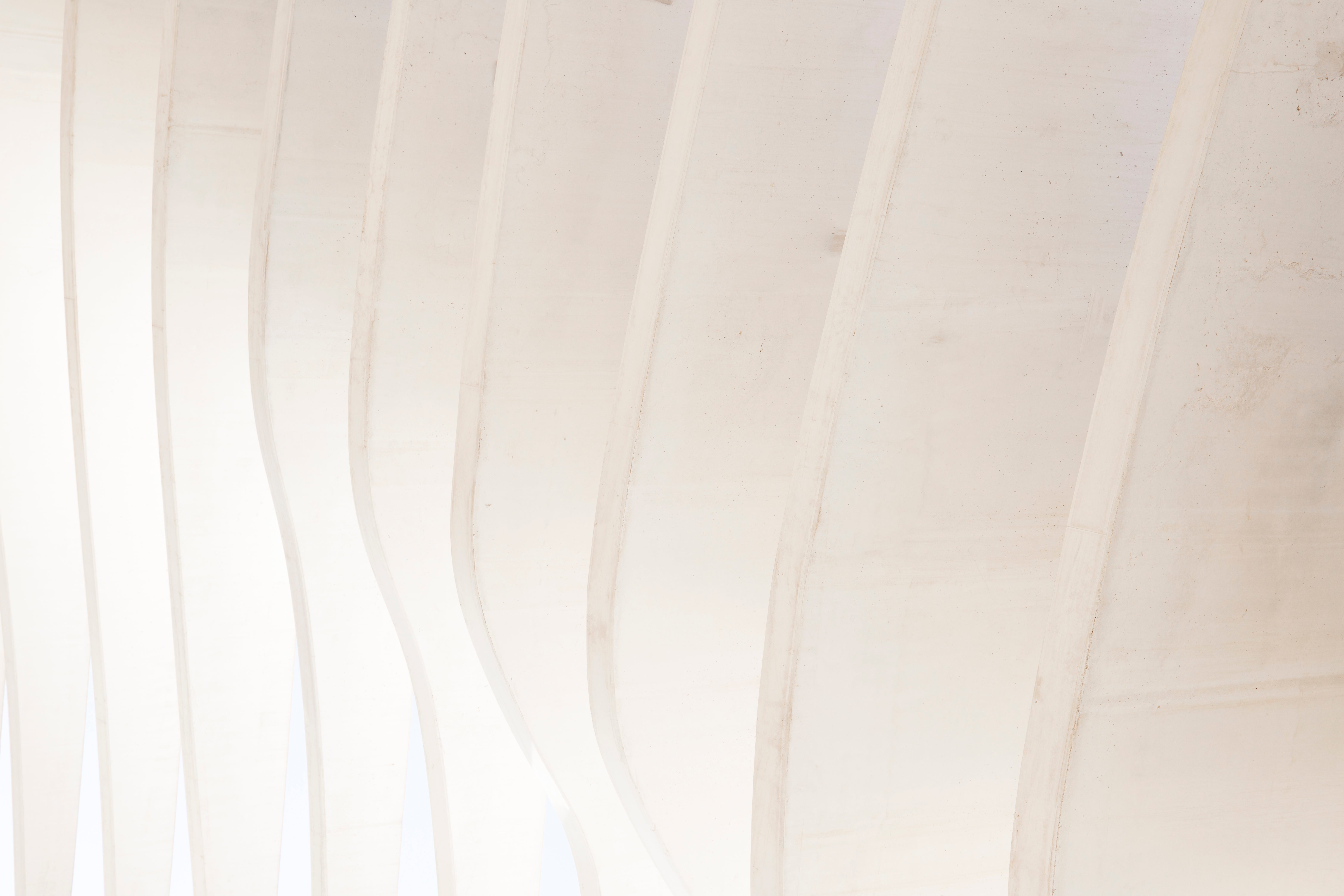Textura em tons claros, identidade visual AERUM