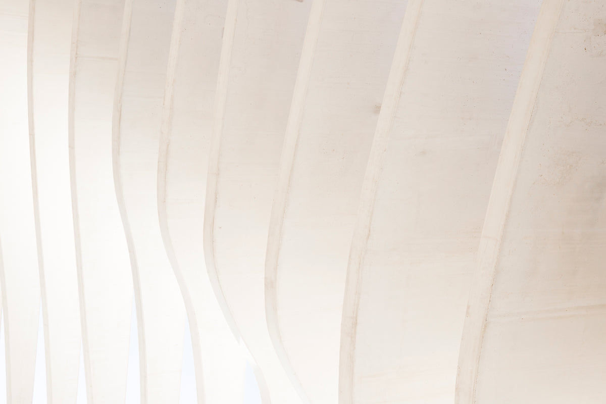 Textura em tons claros, identidade visual AERUM